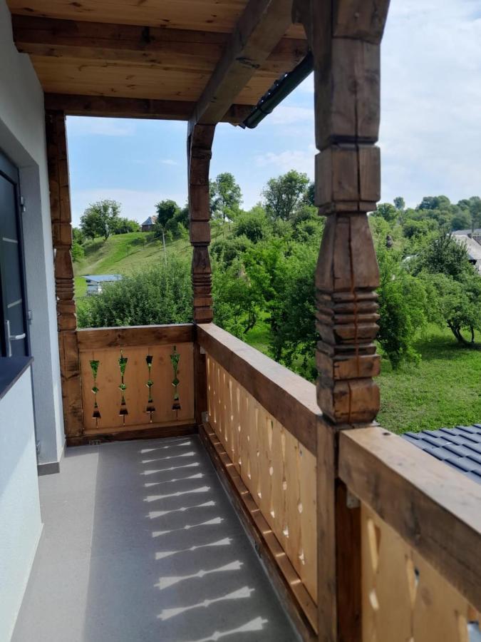 Casa De Langa Padure Otel Sighetu Marmaţiei Dış mekan fotoğraf