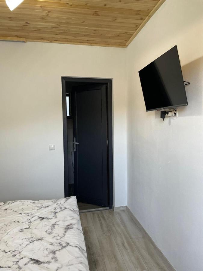 Casa De Langa Padure Otel Sighetu Marmaţiei Dış mekan fotoğraf